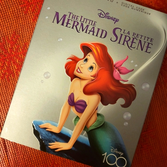 Disney's The Little Mermaid Blu-ray + DVD + Digital Code in 100 Years Slip case - Picture 1 of 6